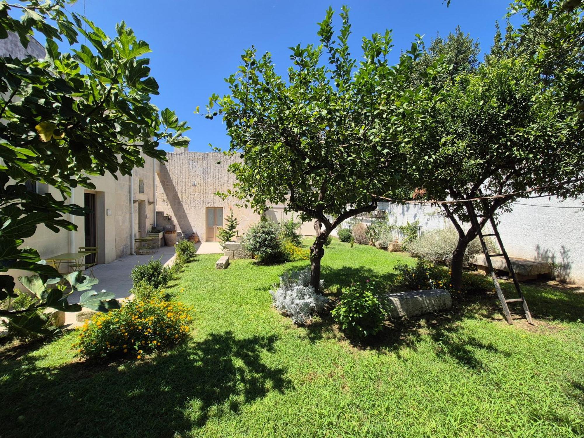 Casa Frea Dimora Storica Bed & Breakfast Martano Eksteriør bilde